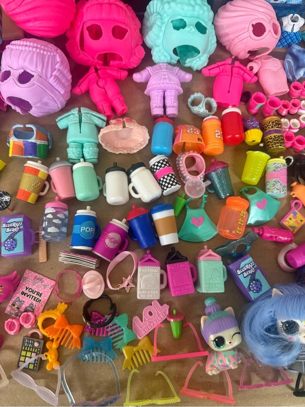Awesome!!  L.O.L. Surprise! Dolls & Accessories Bulk !!!!